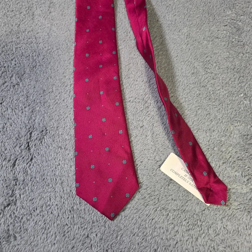 Cromwell & Stokes Mens OS‎ Necktie Burgundy Red Silk Geometric Medallion Italy